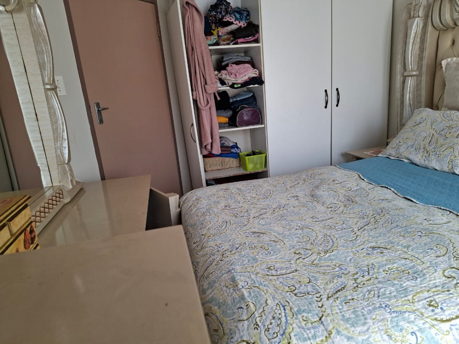 1 Bedroom Property for Sale in Vanderbijlpark CW 5 Gauteng