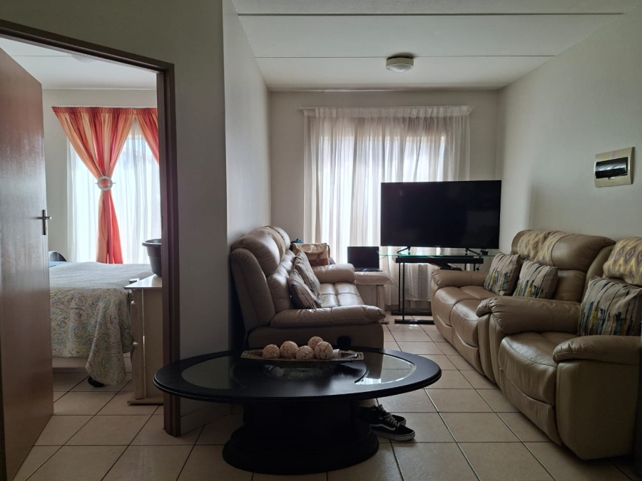 1 Bedroom Property for Sale in Vanderbijlpark CW 5 Gauteng