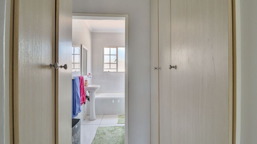 4 Bedroom Property for Sale in Montana Gauteng