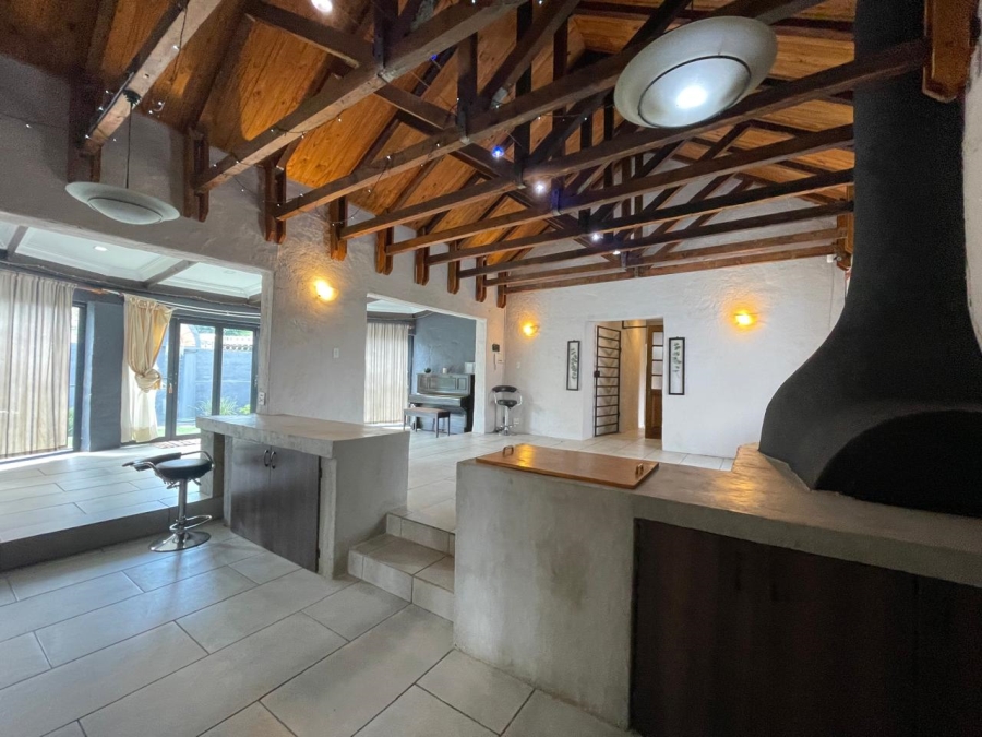 3 Bedroom Property for Sale in Waterkloof Ridge Gauteng