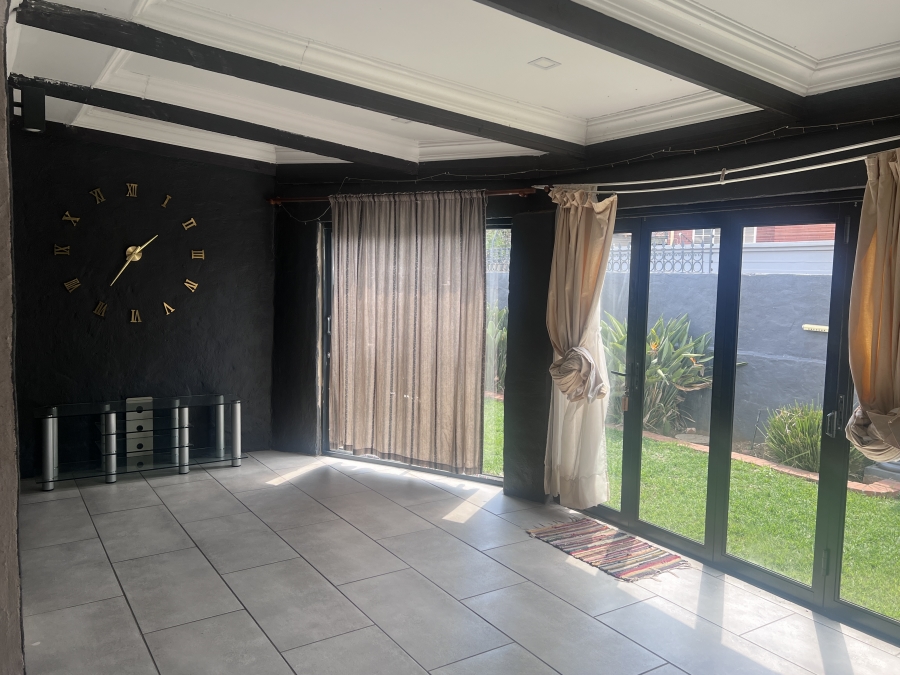 3 Bedroom Property for Sale in Waterkloof Ridge Gauteng