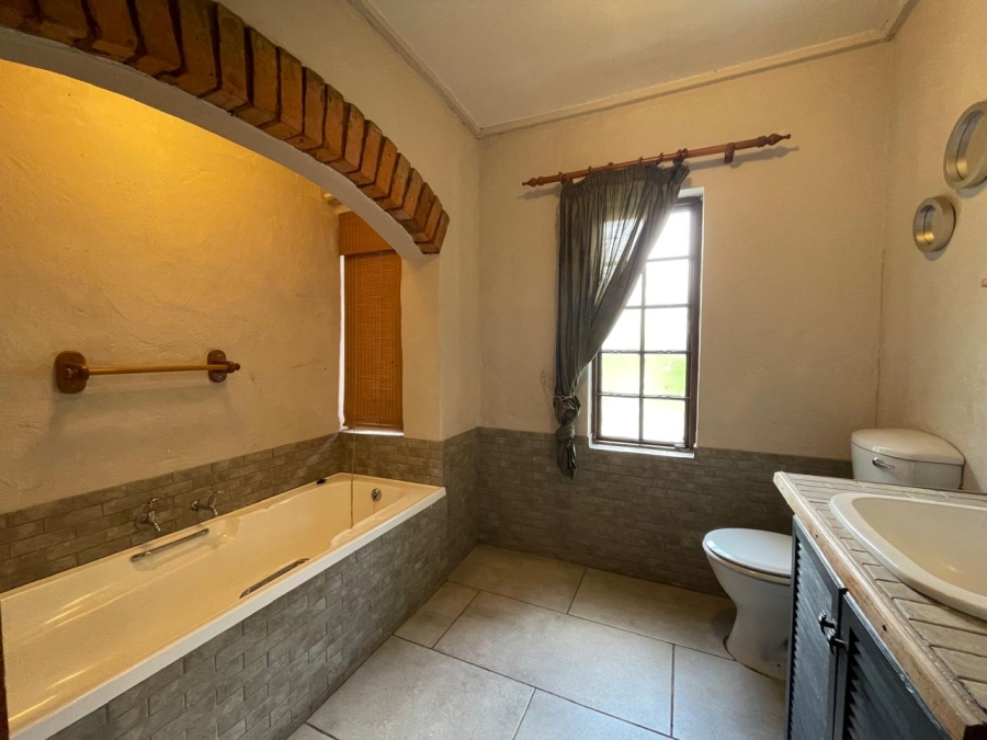 3 Bedroom Property for Sale in Waterkloof Ridge Gauteng