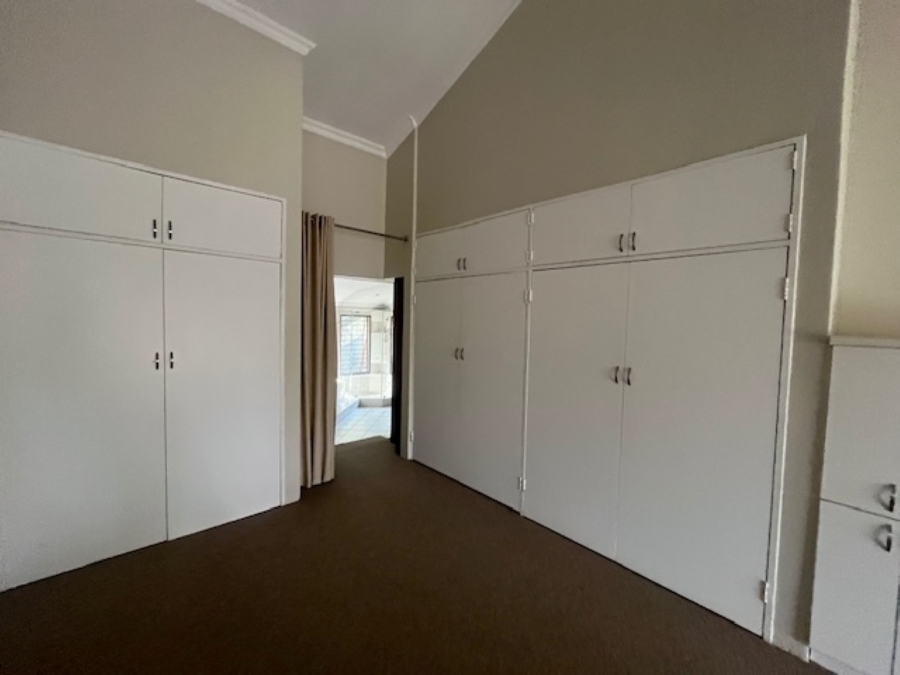 4 Bedroom Property for Sale in Waterkloof Gauteng