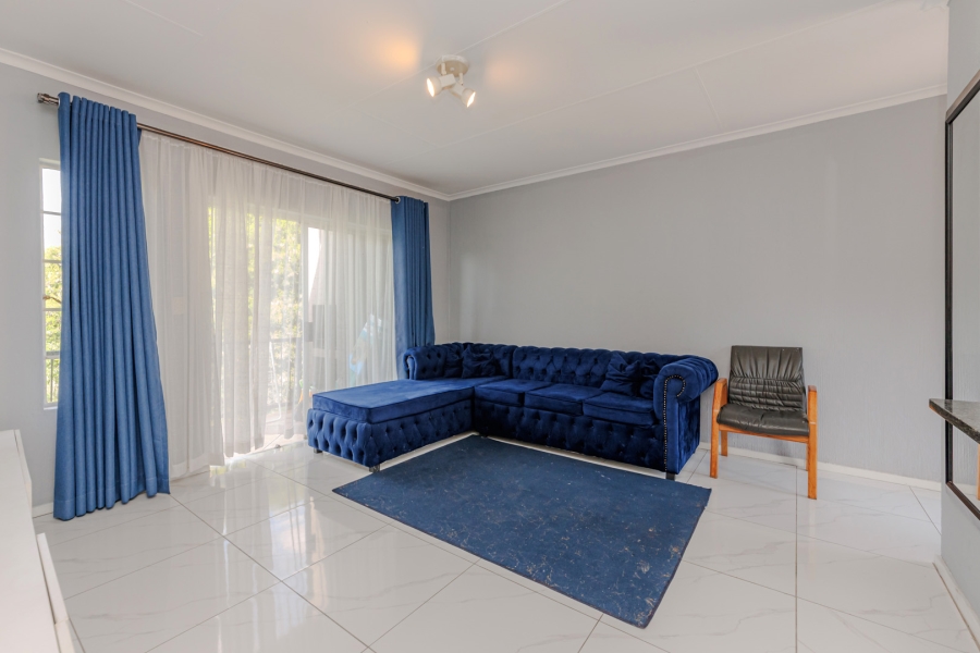 2 Bedroom Property for Sale in Wilgeheuwel Gauteng