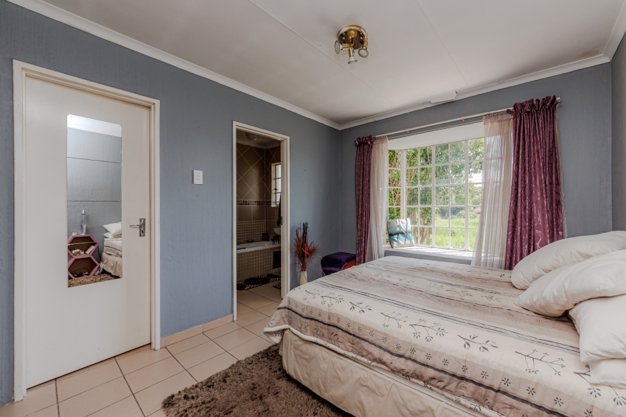 1 Bedroom Property for Sale in Wilgeheuwel Gauteng