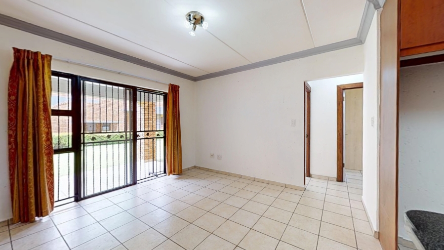 2 Bedroom Property for Sale in Ravenswood Gauteng