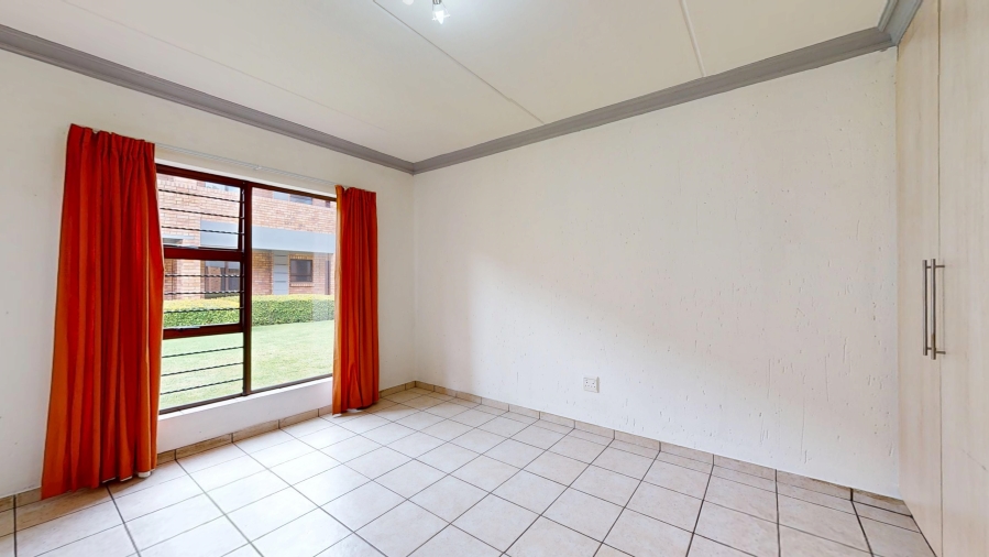 2 Bedroom Property for Sale in Ravenswood Gauteng