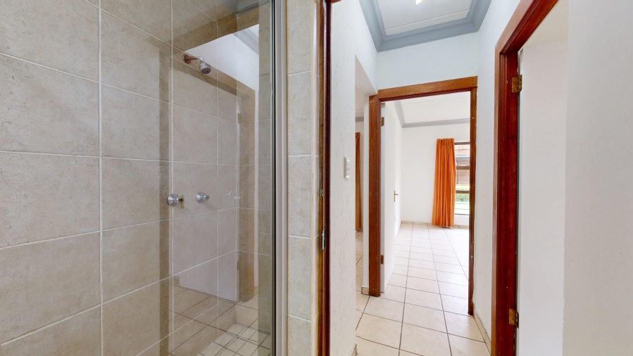 2 Bedroom Property for Sale in Ravenswood Gauteng