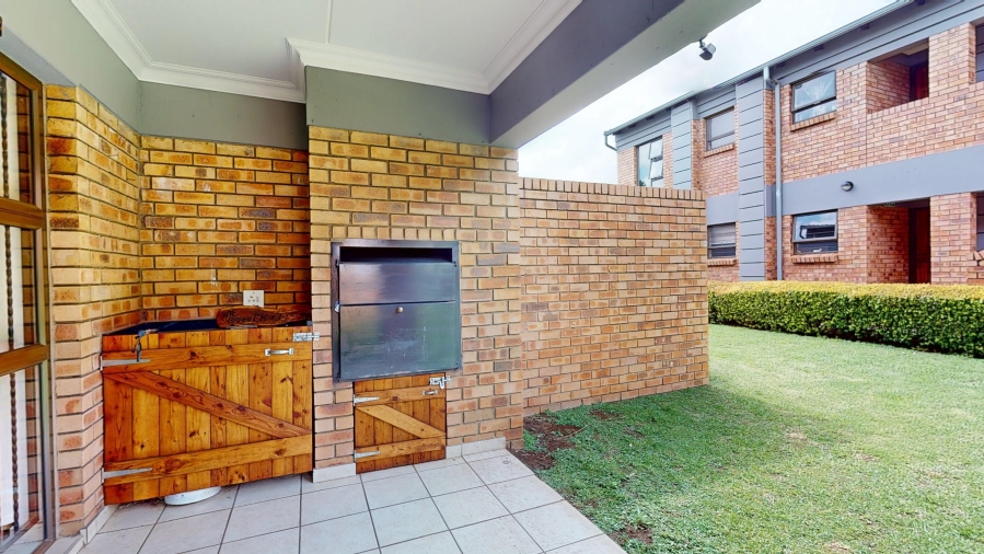2 Bedroom Property for Sale in Ravenswood Gauteng