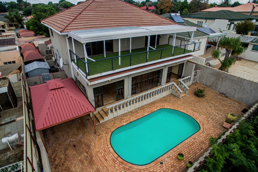 7 Bedroom Property for Sale in Kensington Gauteng