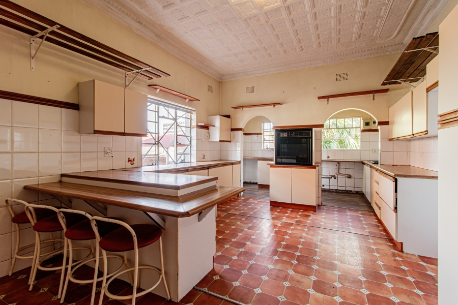 7 Bedroom Property for Sale in Kensington Gauteng