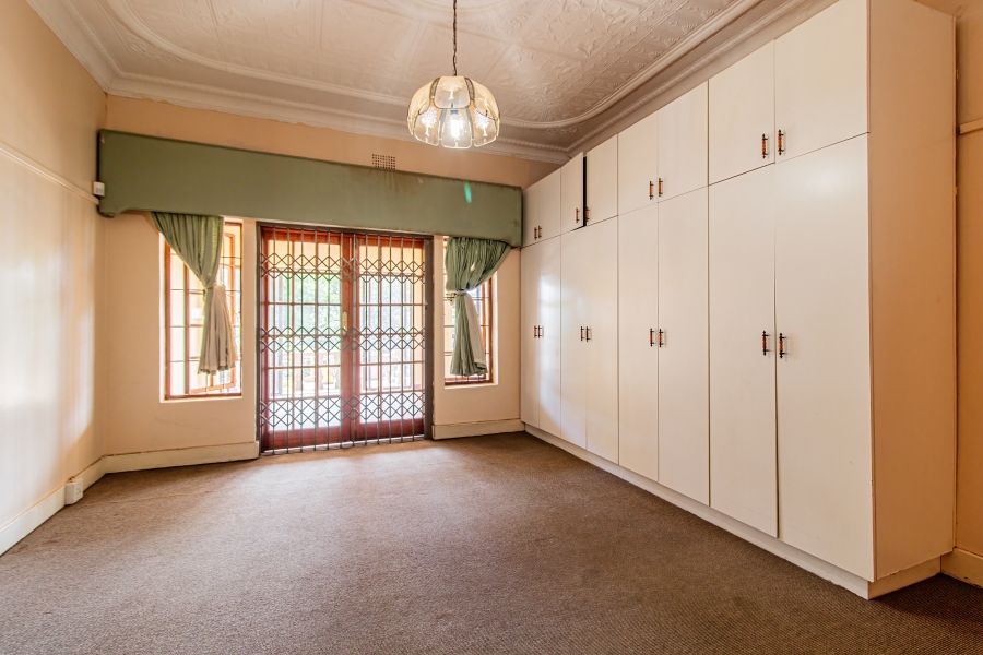 7 Bedroom Property for Sale in Kensington Gauteng