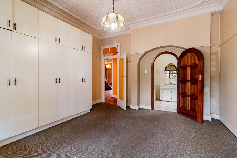 7 Bedroom Property for Sale in Kensington Gauteng