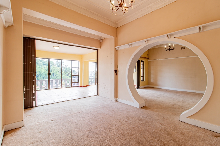 7 Bedroom Property for Sale in Kensington Gauteng