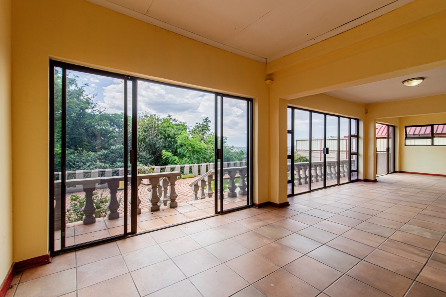 7 Bedroom Property for Sale in Kensington Gauteng