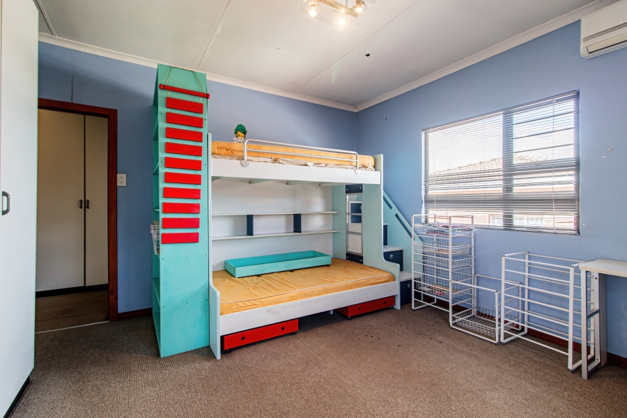 7 Bedroom Property for Sale in Kensington Gauteng