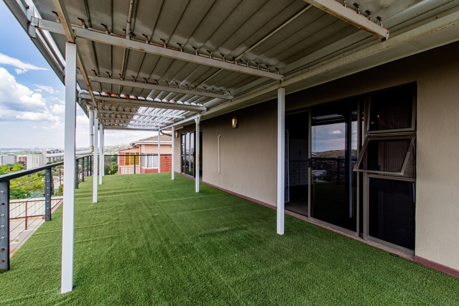 7 Bedroom Property for Sale in Kensington Gauteng