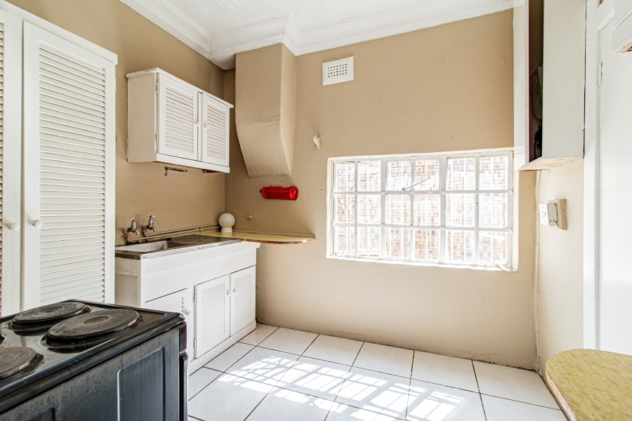 7 Bedroom Property for Sale in Kensington Gauteng