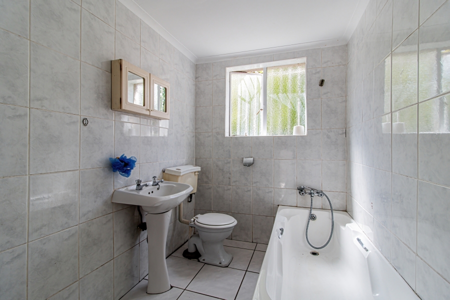 7 Bedroom Property for Sale in Kensington Gauteng