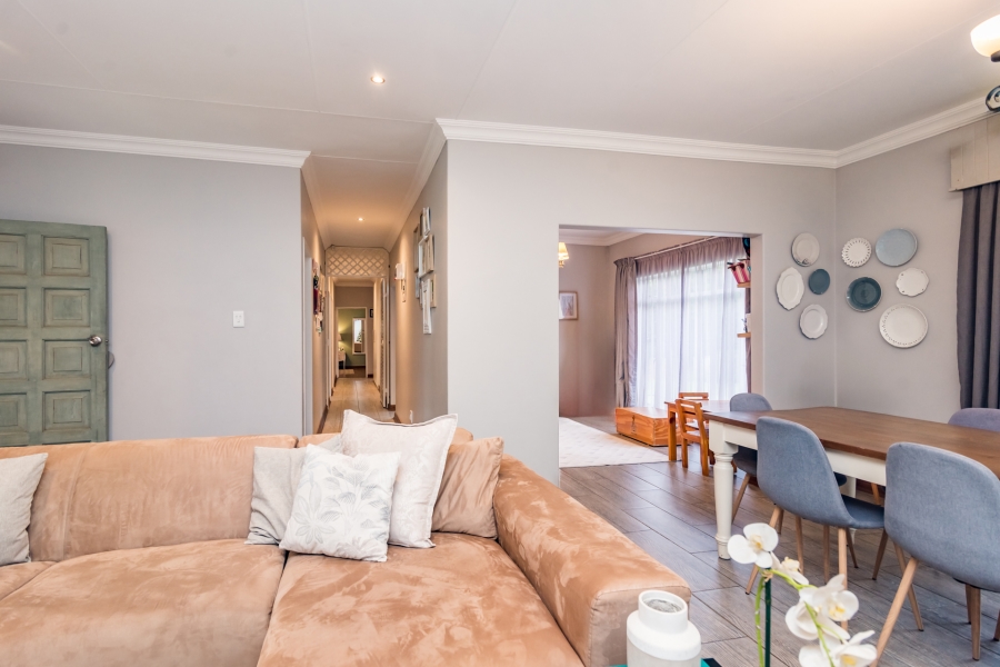 3 Bedroom Property for Sale in Noordheuwel Gauteng