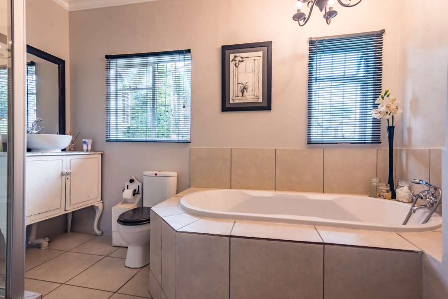 3 Bedroom Property for Sale in Noordheuwel Gauteng