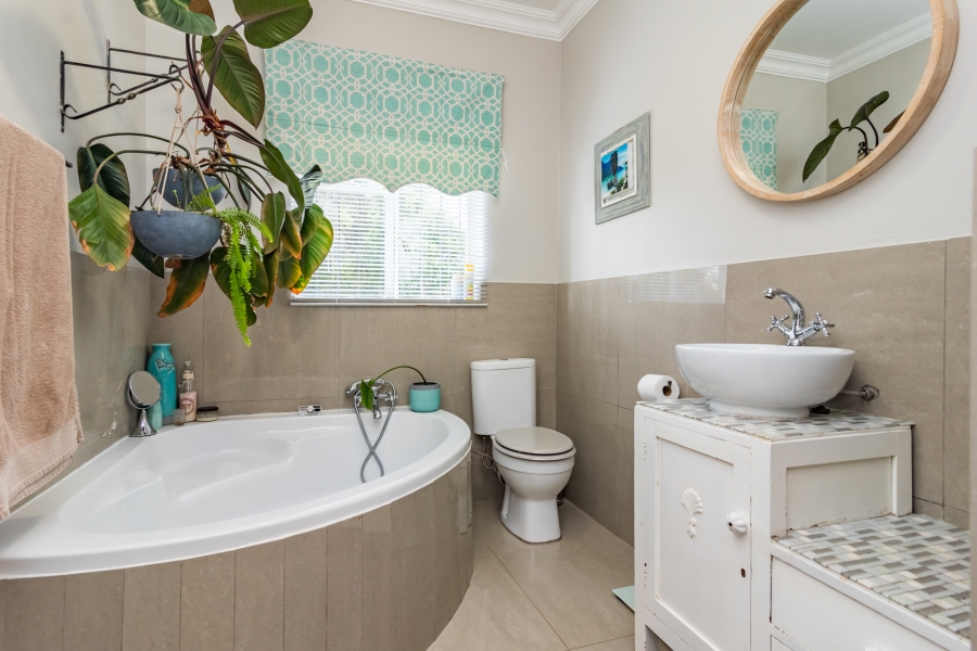 3 Bedroom Property for Sale in Noordheuwel Gauteng