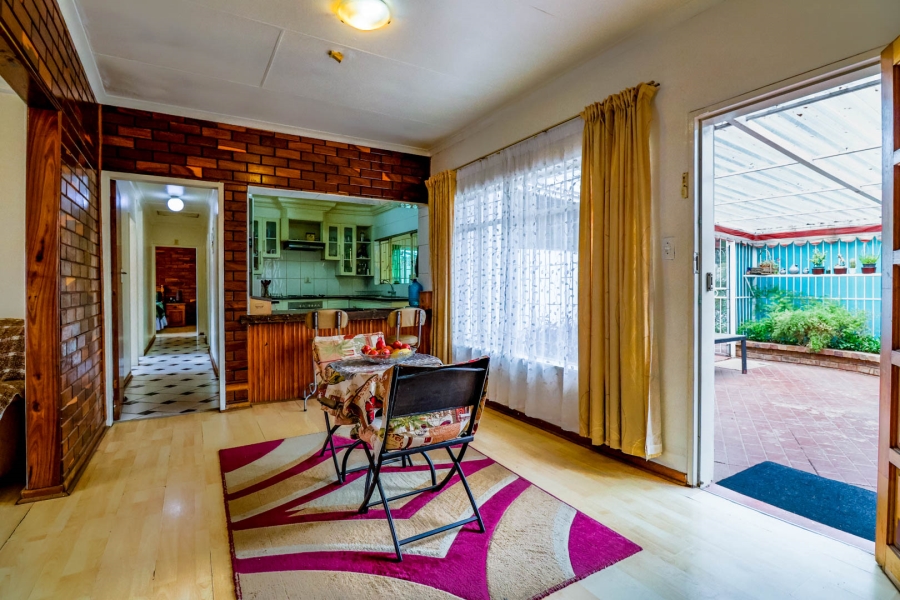 4 Bedroom Property for Sale in Rooihuiskraal Gauteng