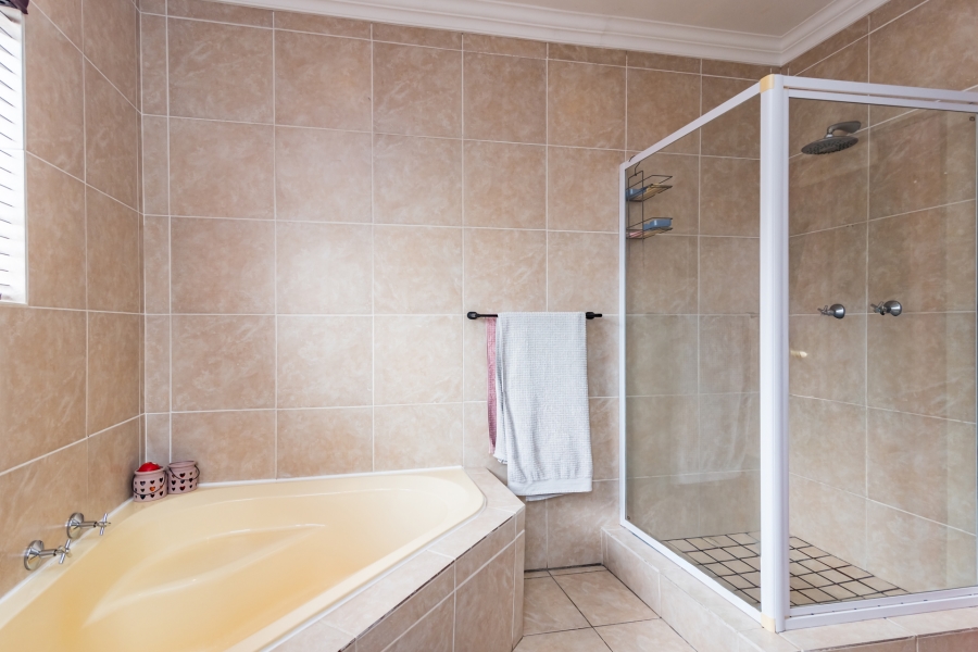 3 Bedroom Property for Sale in Chancliff Ridge Gauteng