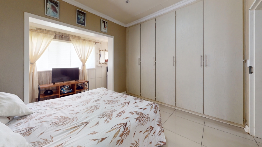 4 Bedroom Property for Sale in Goedeburg Gauteng