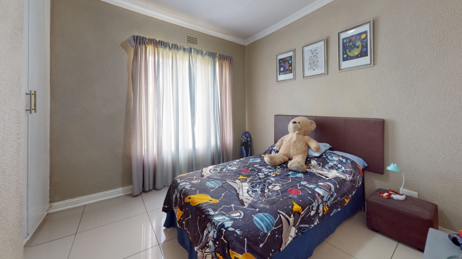 4 Bedroom Property for Sale in Goedeburg Gauteng