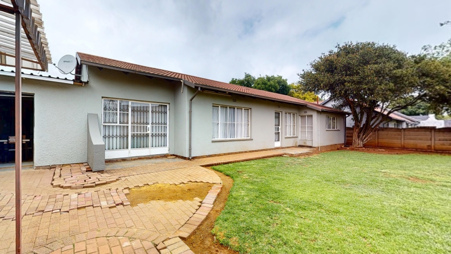 4 Bedroom Property for Sale in Goedeburg Gauteng