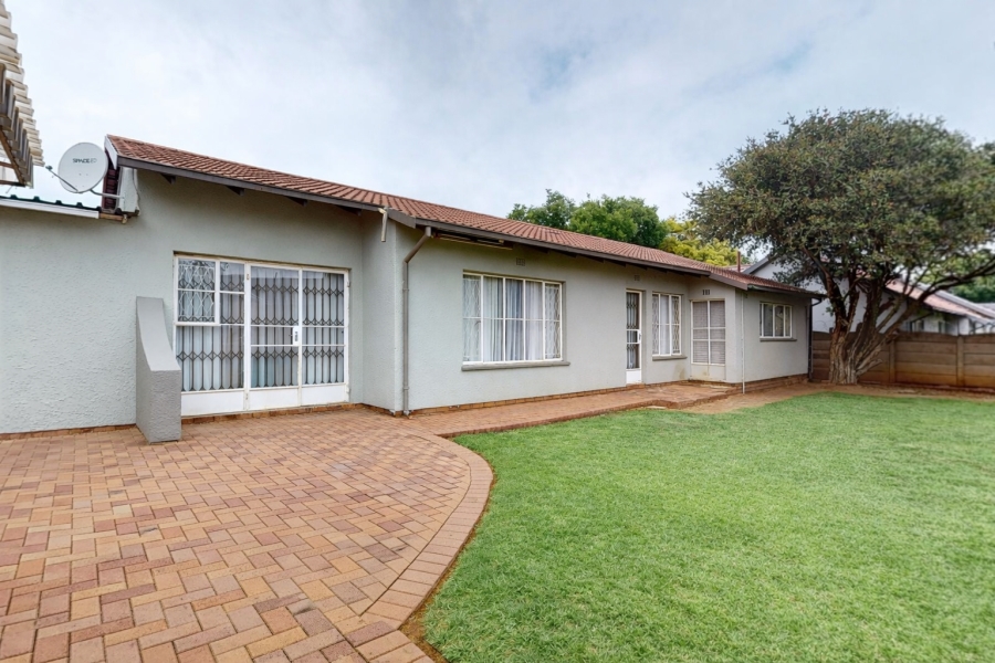 4 Bedroom Property for Sale in Goedeburg Gauteng