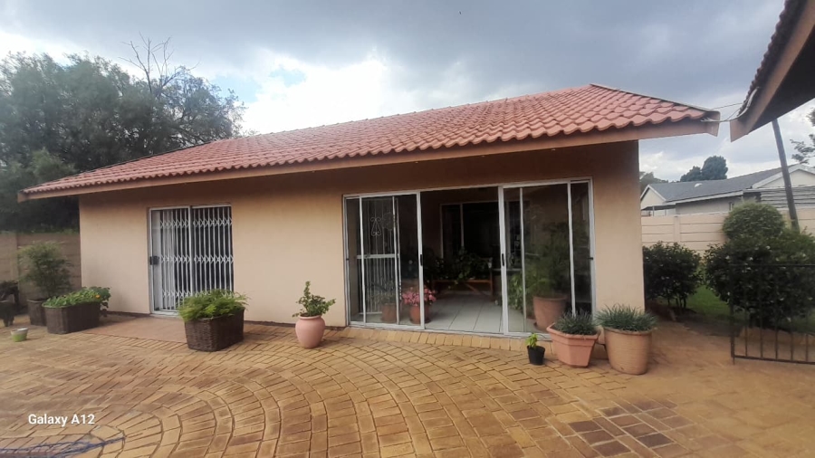 4 Bedroom Property for Sale in Ferryvale Gauteng