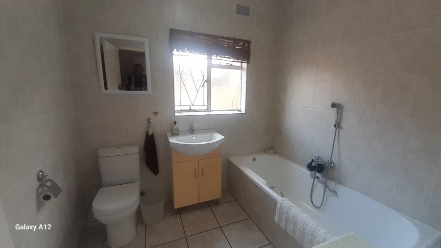 4 Bedroom Property for Sale in Ferryvale Gauteng