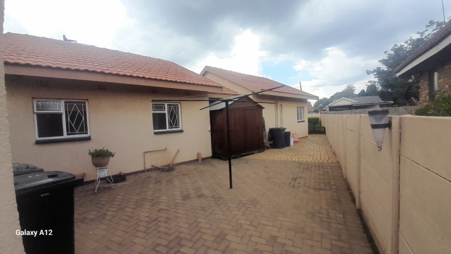 4 Bedroom Property for Sale in Ferryvale Gauteng