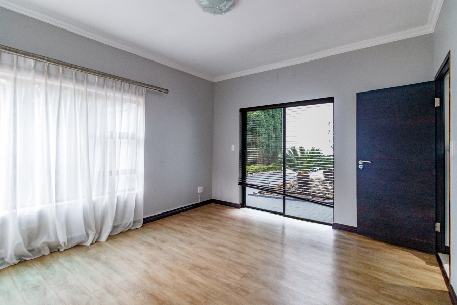 6 Bedroom Property for Sale in Midlands Estate Gauteng