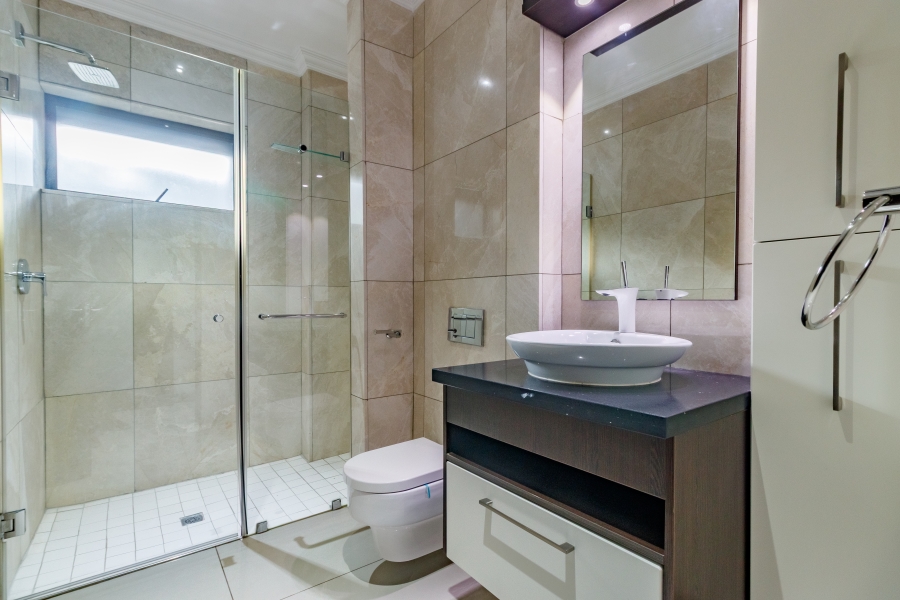 6 Bedroom Property for Sale in Midlands Estate Gauteng