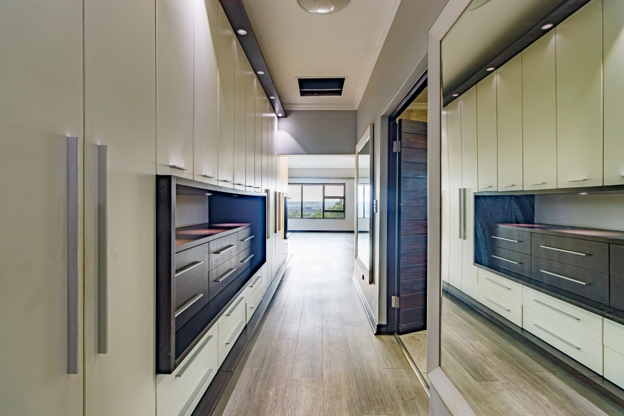 6 Bedroom Property for Sale in Midlands Estate Gauteng