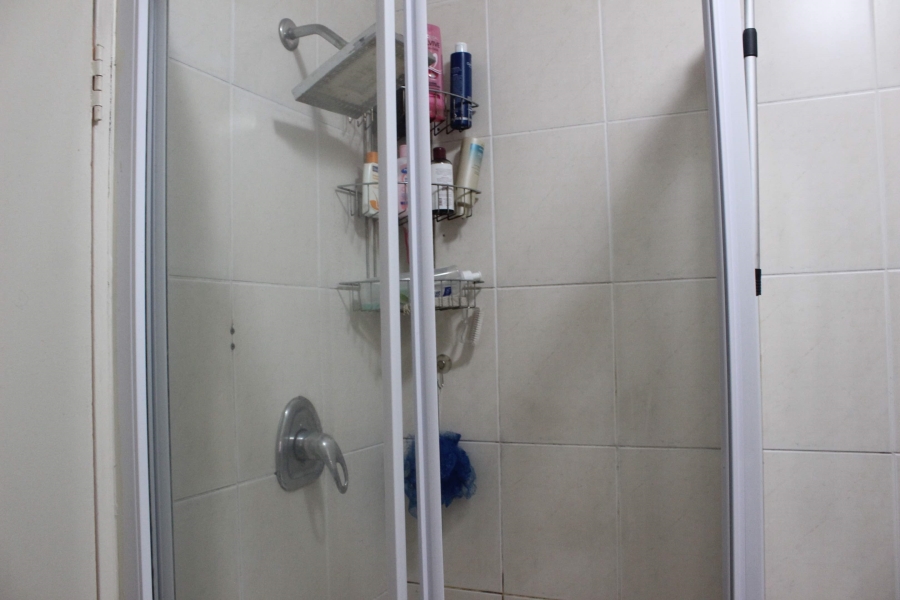 2 Bedroom Property for Sale in Glen Marais Gauteng