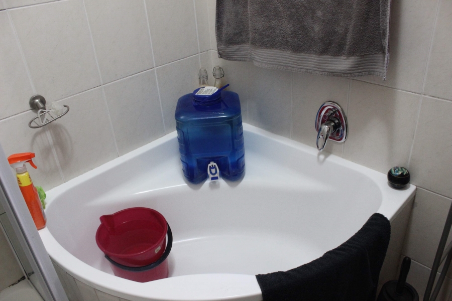 2 Bedroom Property for Sale in Glen Marais Gauteng