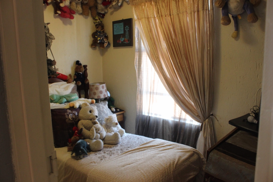 2 Bedroom Property for Sale in Glen Marais Gauteng