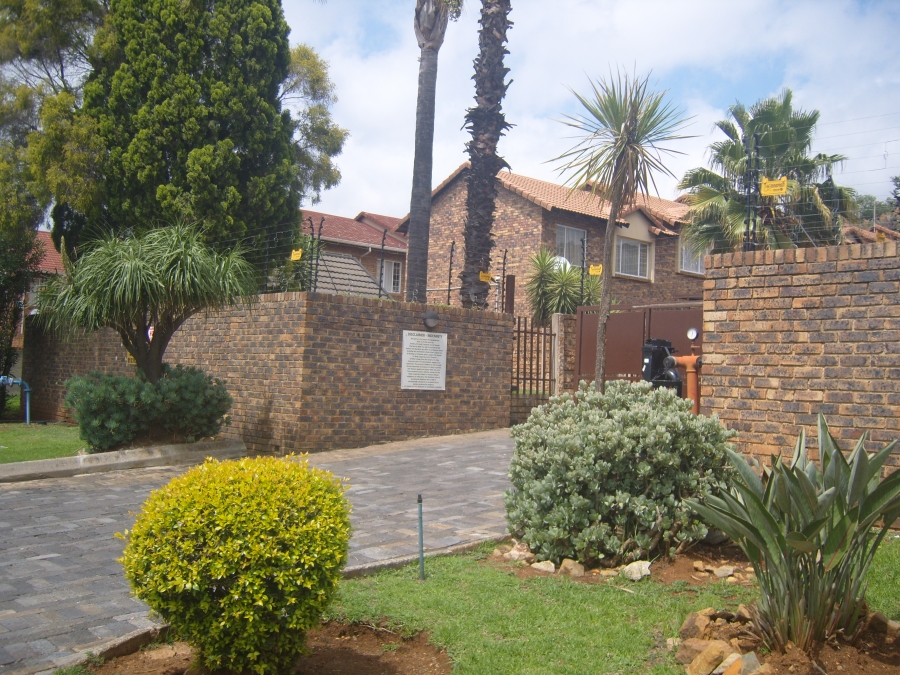 2 Bedroom Property for Sale in Glenvista Gauteng
