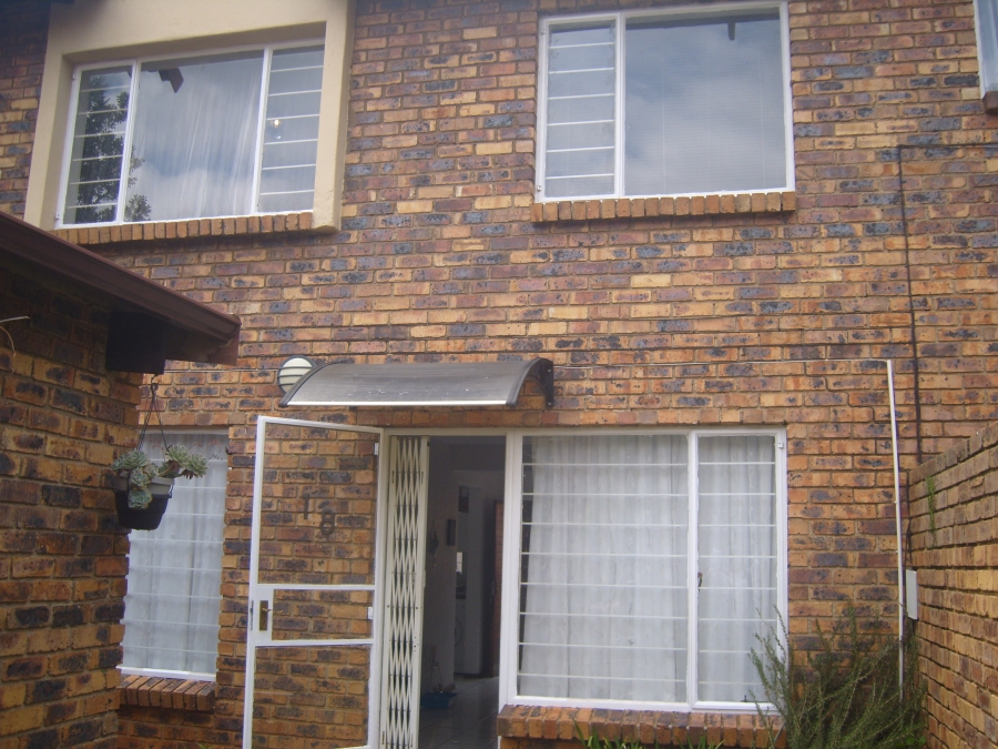 2 Bedroom Property for Sale in Glenvista Gauteng