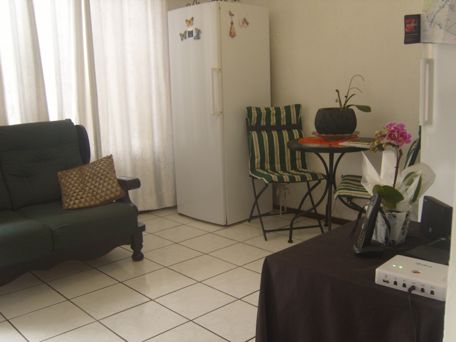 2 Bedroom Property for Sale in Glenvista Gauteng