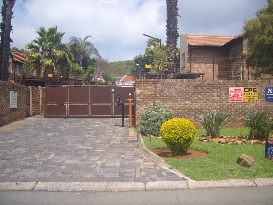 2 Bedroom Property for Sale in Glenvista Gauteng