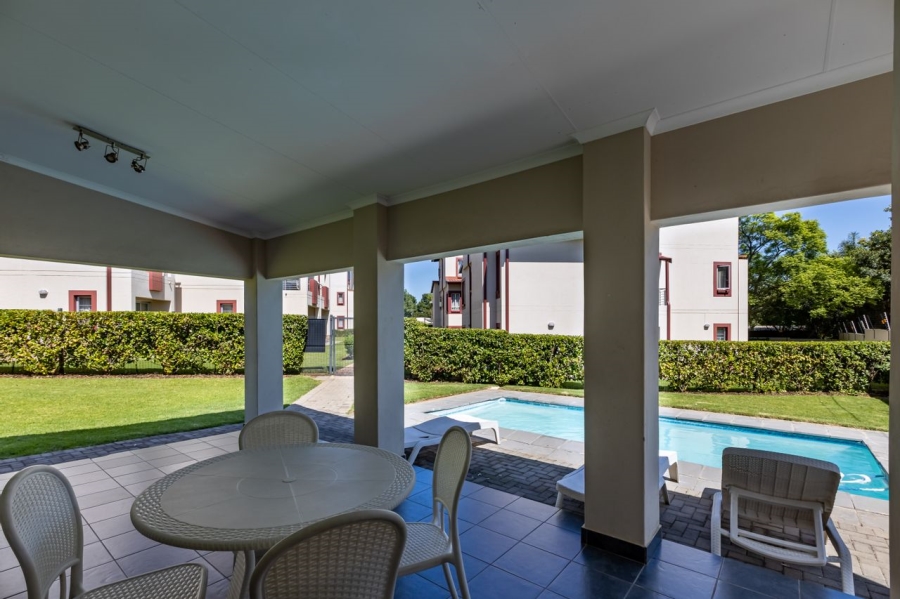 To Let 2 Bedroom Property for Rent in Magaliessig Gauteng