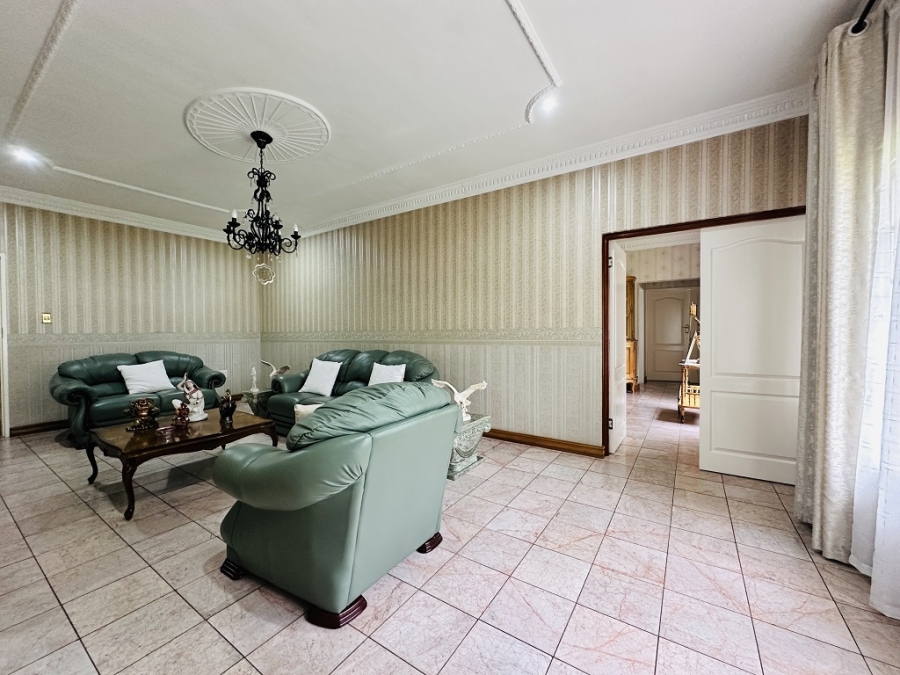 4 Bedroom Property for Sale in Lambton Gauteng