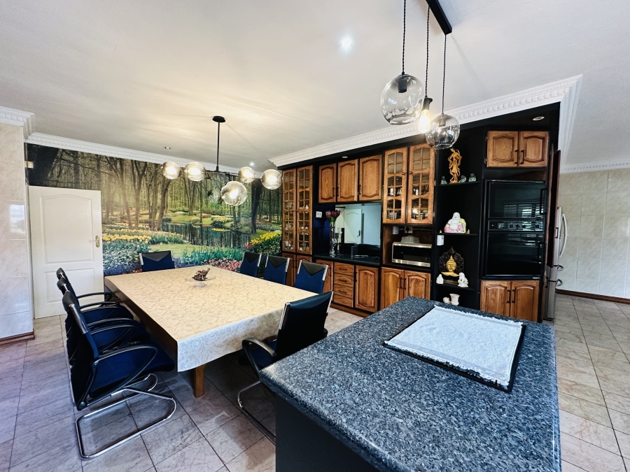 4 Bedroom Property for Sale in Lambton Gauteng