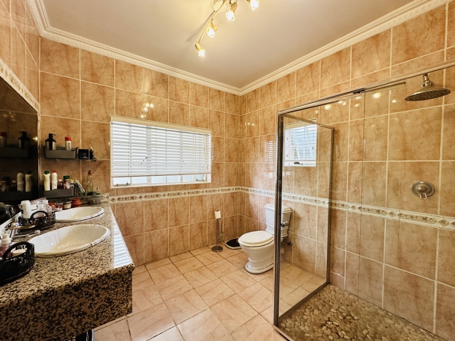 4 Bedroom Property for Sale in Lambton Gauteng