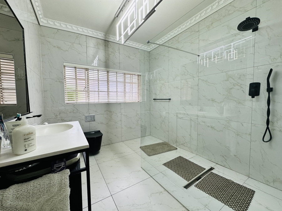 4 Bedroom Property for Sale in Lambton Gauteng